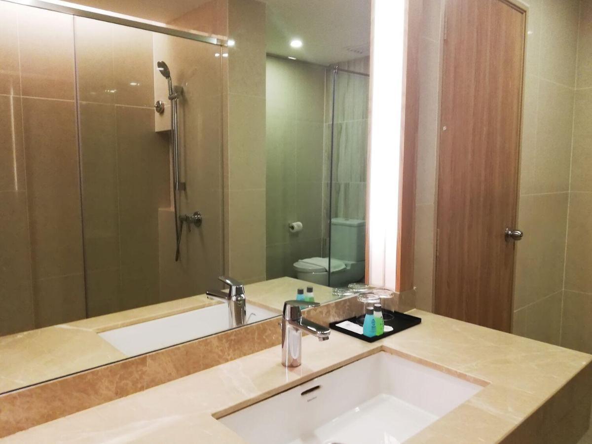 Upper View Regalia Hotel Kuala Lumpur Exterior foto